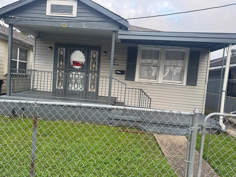 1907 Feliciana St