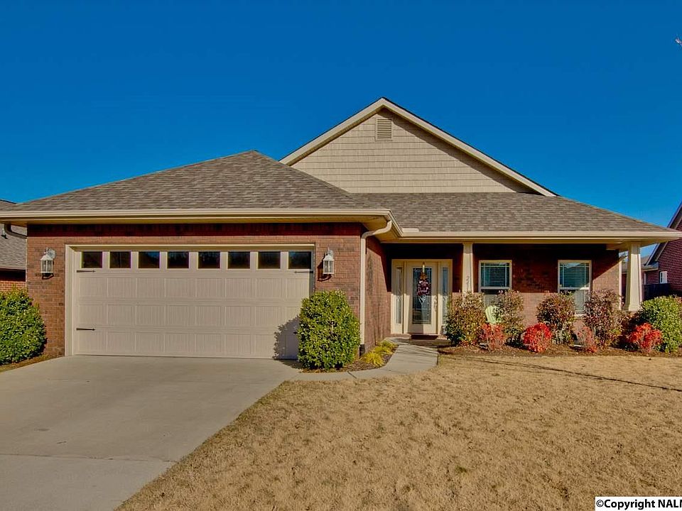 1st image of 2411 Habersham Dr