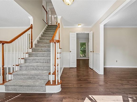 2nd image of 89 Creekside Dr
