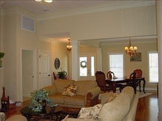 2nd image of 137 Chinquapin Dr