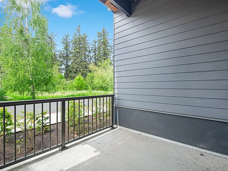 Brookside Apartments — Photo 33