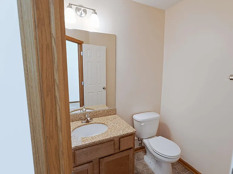 730 Norwood Dr — Photo 3