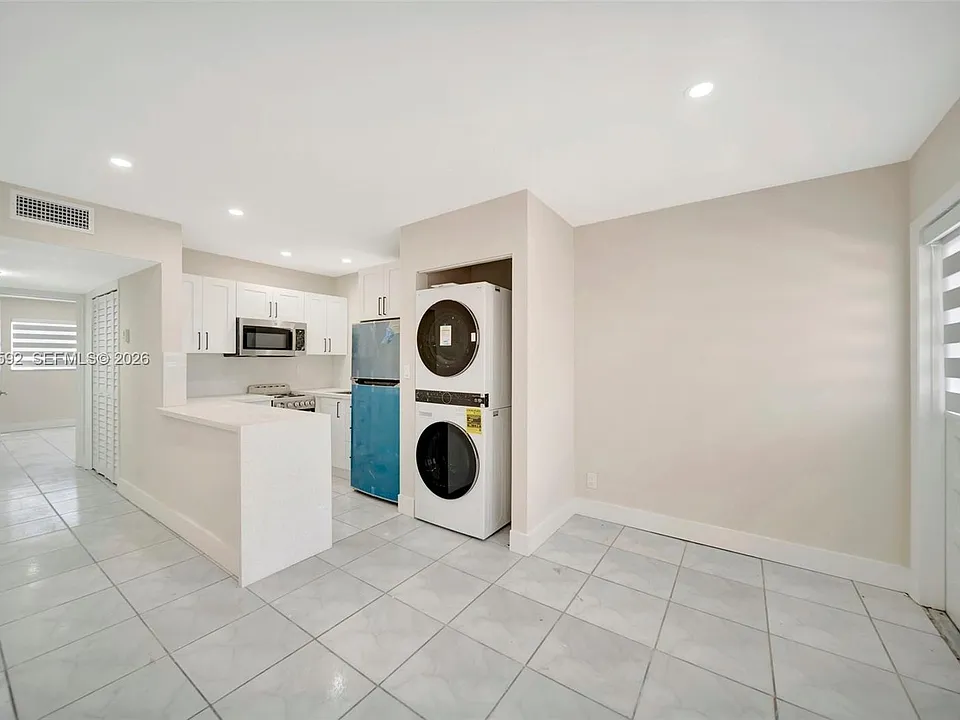 4051 NE 13th Ave #57-3