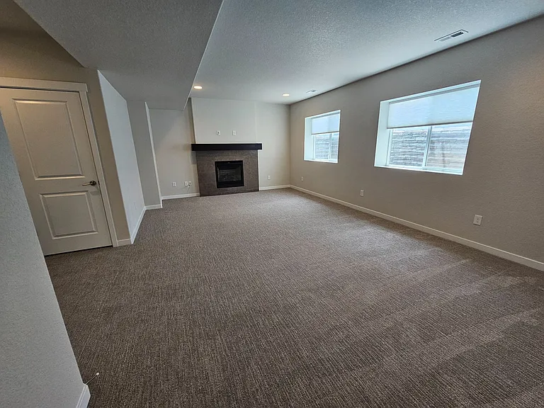 1853 Clayhouse Dr — Photo 27