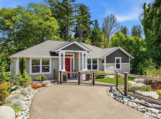 307 Puyallup St, Steilacoom, WA 98388