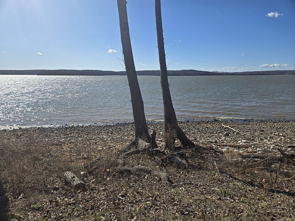 1st image of 500 Lakefront Dr
