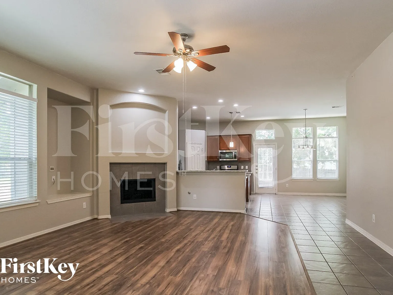 4 bed, 2.0 bath, 1769 sqft, $2,050 — Photo 3