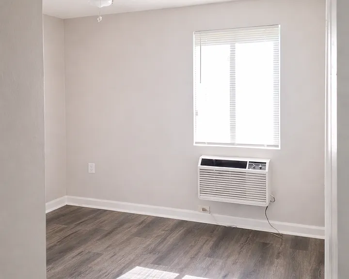 6 Galveston St SW #303 — Photo 11