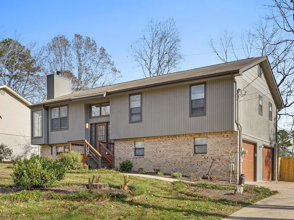 5118 Hunter Village Dr, Ooltewah, TN 37363