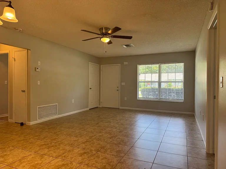 4270 SW 145th Place Rd — Photo 6