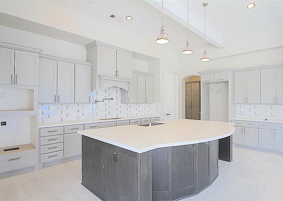 1st image of 1272 Capri Ct