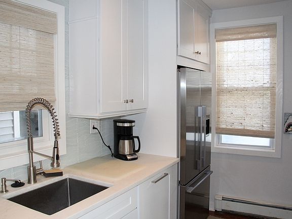 4th image of 810 6th St