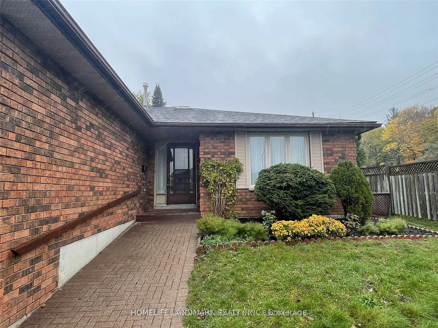 3 bed, $2,400 — Photo 2