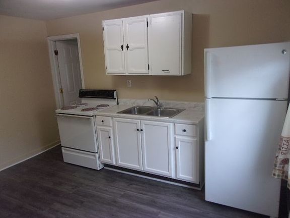 2nd image of 252.5 Auburn Ave