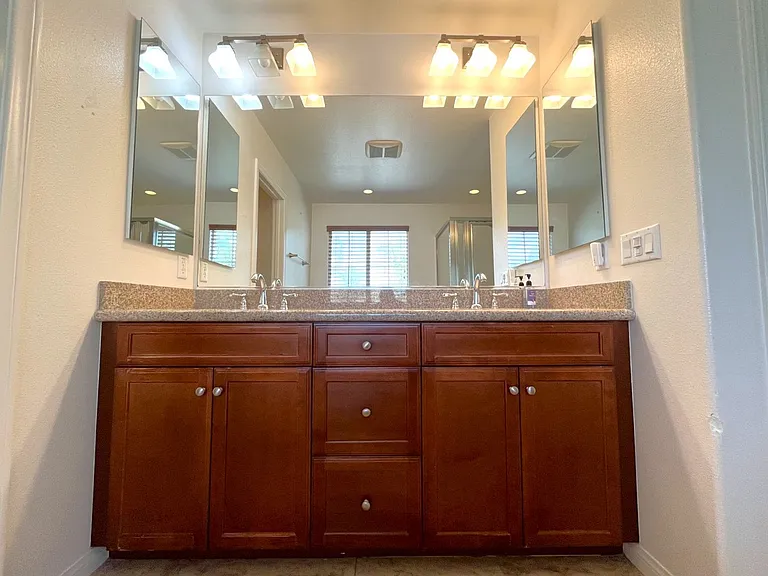 7143 Leighton Dr — Photo 38