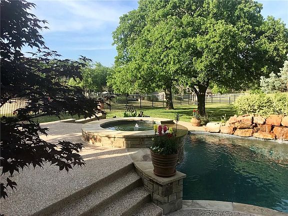 3rd image of 7316 Diamond Oaks Dr