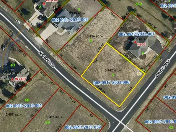 N945 Winds WAY, Oconomowoc, WI 53066