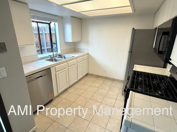 HERBER, 3785 Herbert St APT 2, San Diego, CA 92103