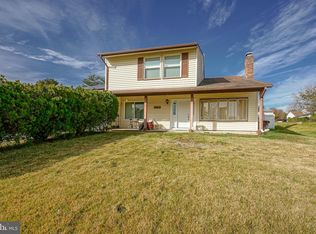 32 Pritchard Ln, Sicklerville, NJ 08081