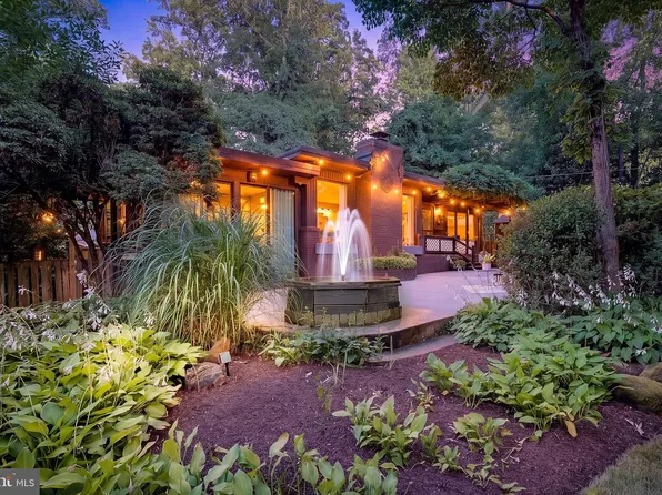 1169 Latrobe Dr, Annapolis, MD 21409