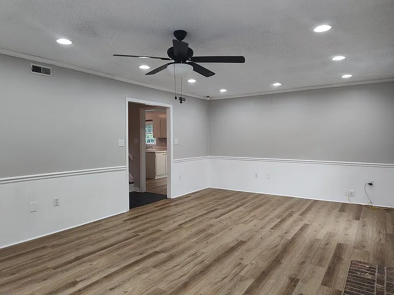 7413 Doves Nest Cir — Photo 25