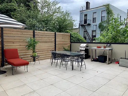 Rented by Triumph Property Group | media 32