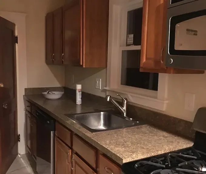 75 Sunnyside St #1 — Photo 2
