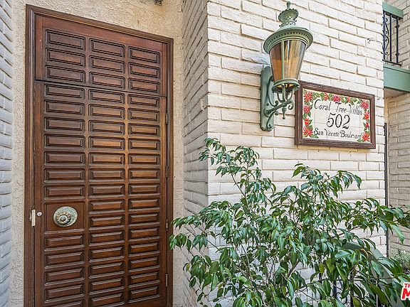3rd image of 502 San Vicente Blvd Unit 204