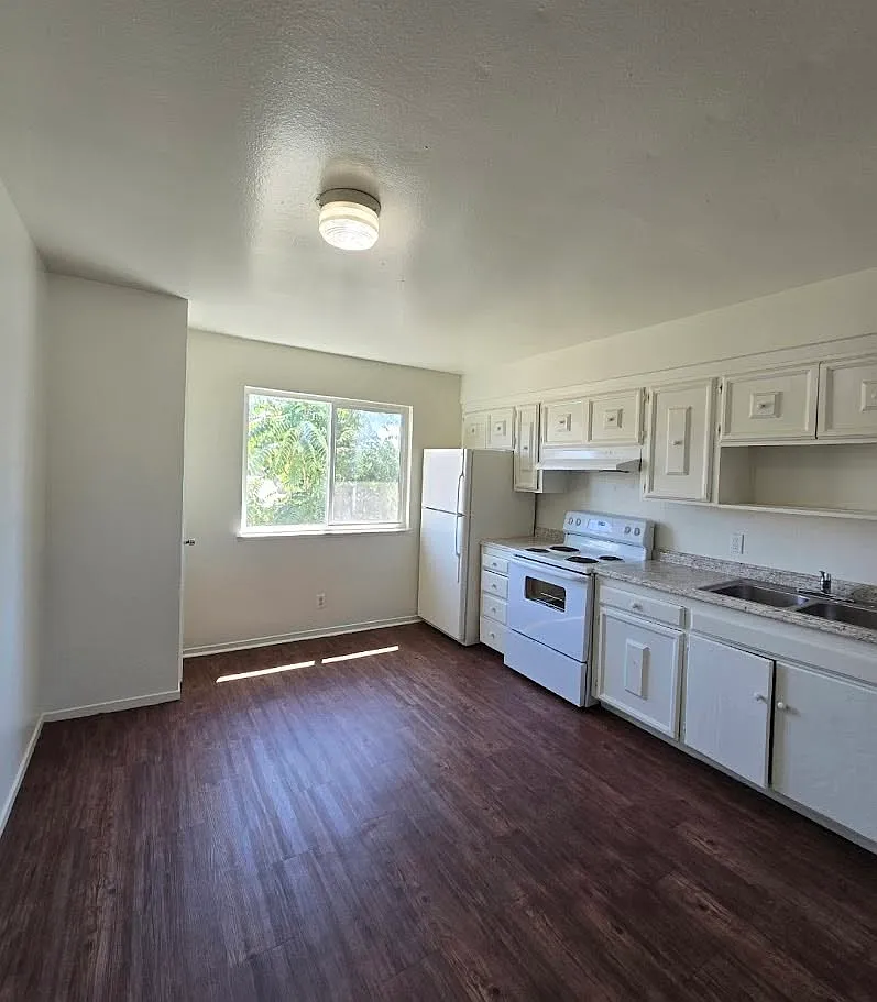 2 bed, 768 sqft, $1,145 — Photo 3