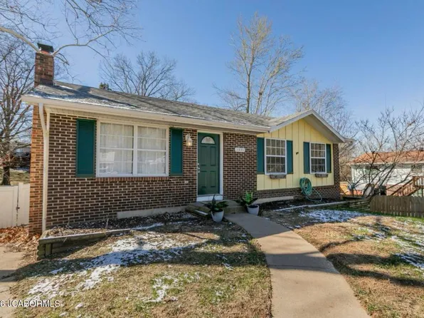 1335 Grandview Dr, Jefferson City, MO 65109