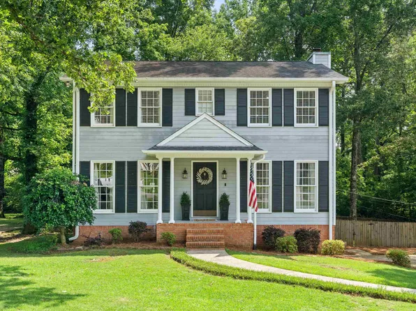 1930 Shady Woods Dr, Birmingham, AL 35244