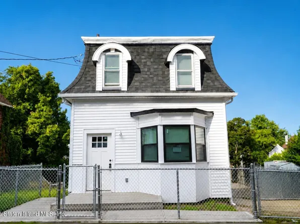 32 West St, Staten Island, NY 10310