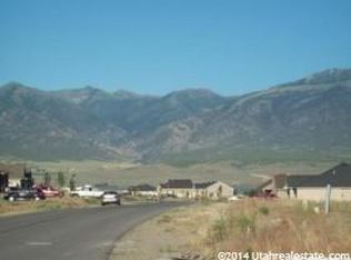 3004 W Rim Rock Dr, Stockton, UT 84071