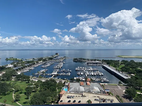 100 1st Ave N Unit 2104, Saint Petersburg, FL 33703