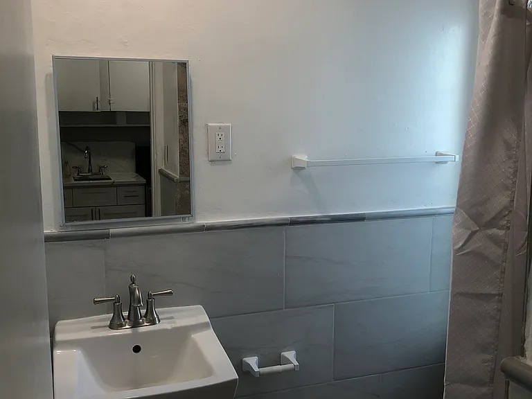 32 S Wild Olive Ave #E — Photo 5