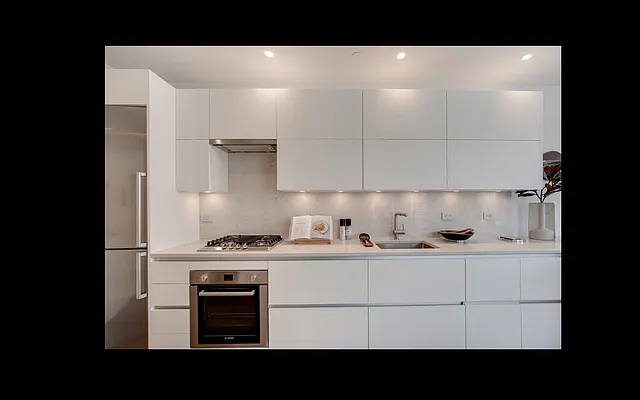 Rented by BLDG | media 17