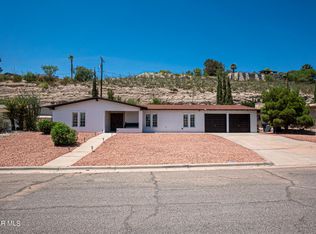 5697 Burning Tree Dr, El Paso, TX 79912