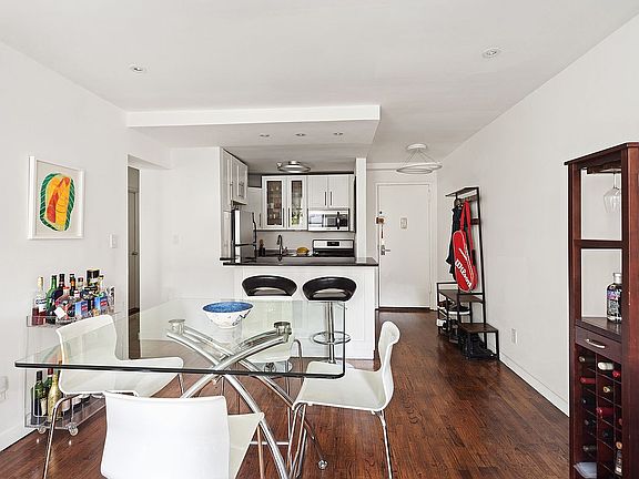 3rd image of 410 W 23rd St APT 3B