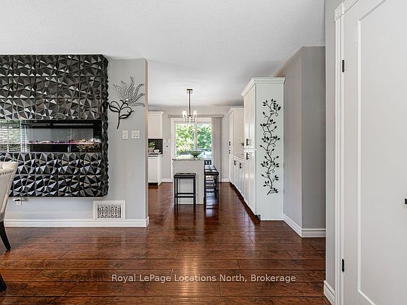 5th image of 7 Coles Ct
