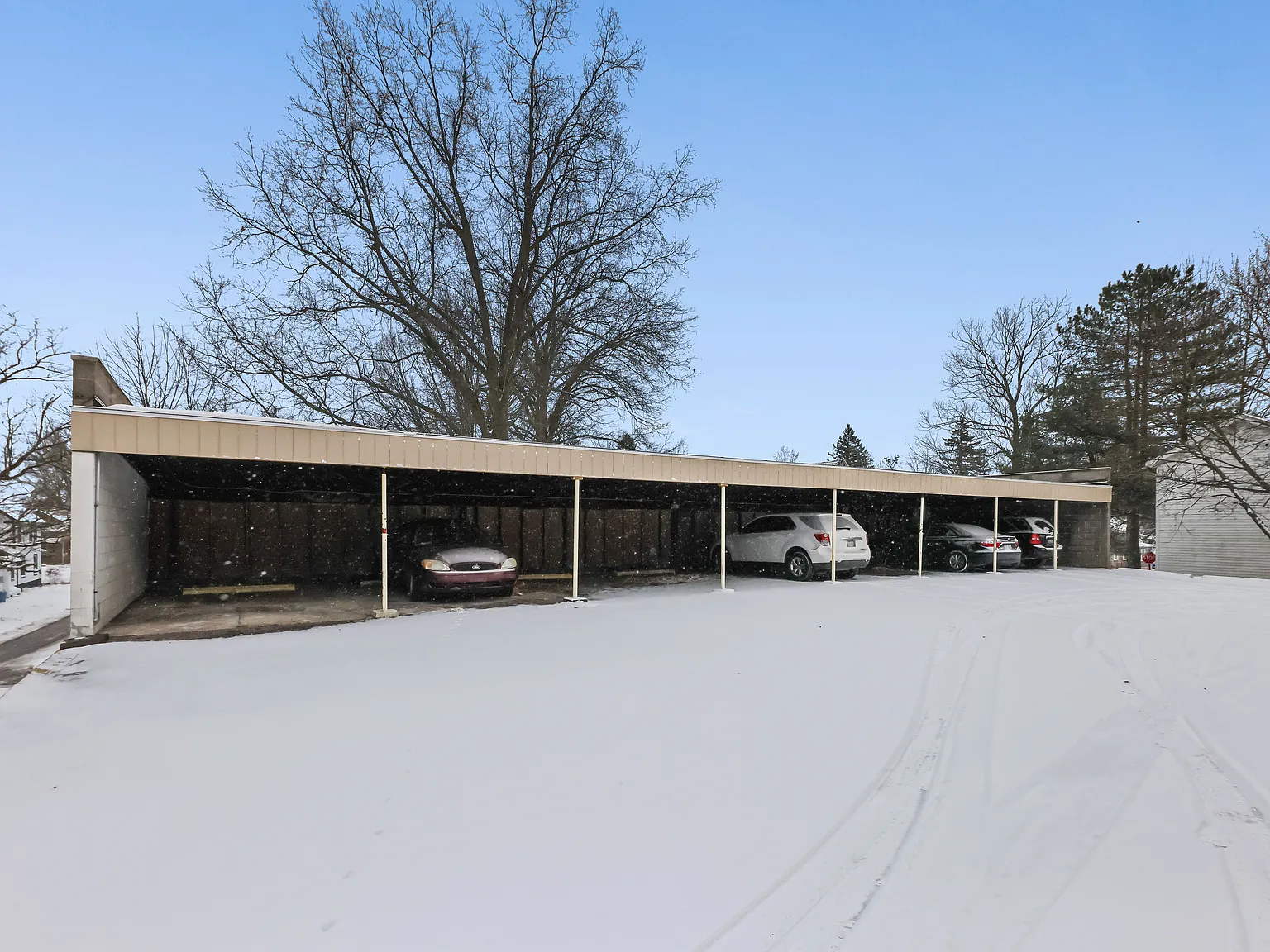 2 bed, 1.5 bath, 850 sqft, $1,280 — Photo 3