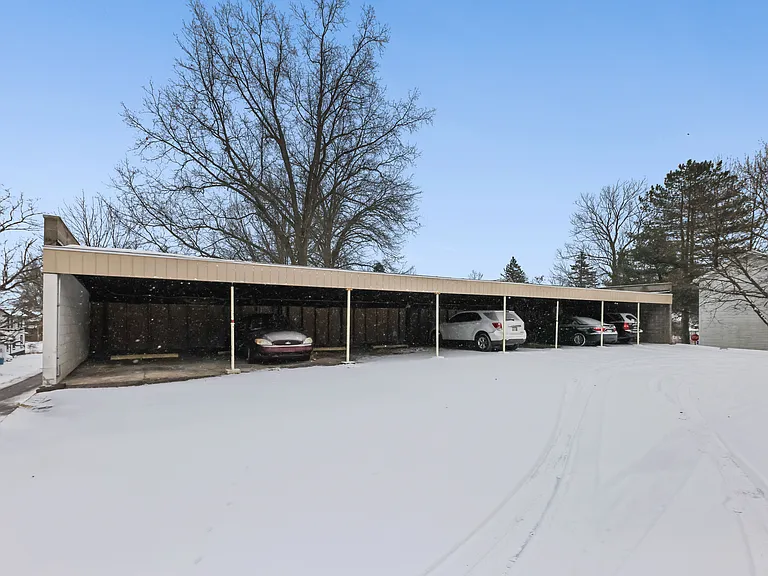 161 Cedar Ave #14 — Photo 3