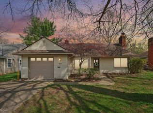 257 Beeler Dr, Berea, OH 44017