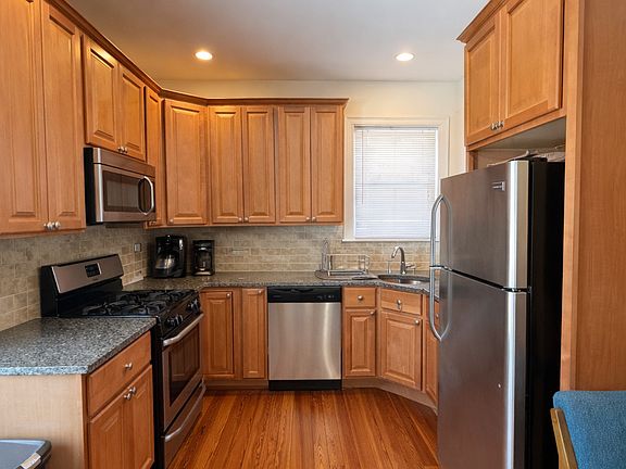 3rd image of 11 Menlo St #1