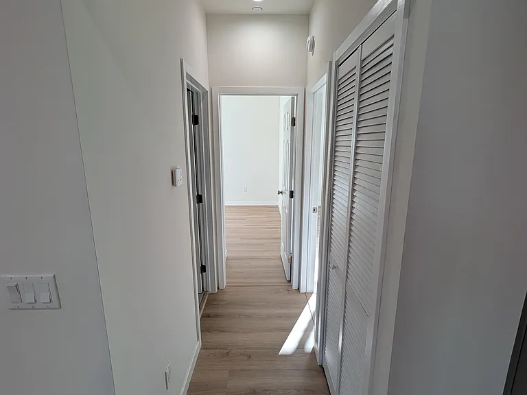 10867 1/2 Nettleton St — Photo 3