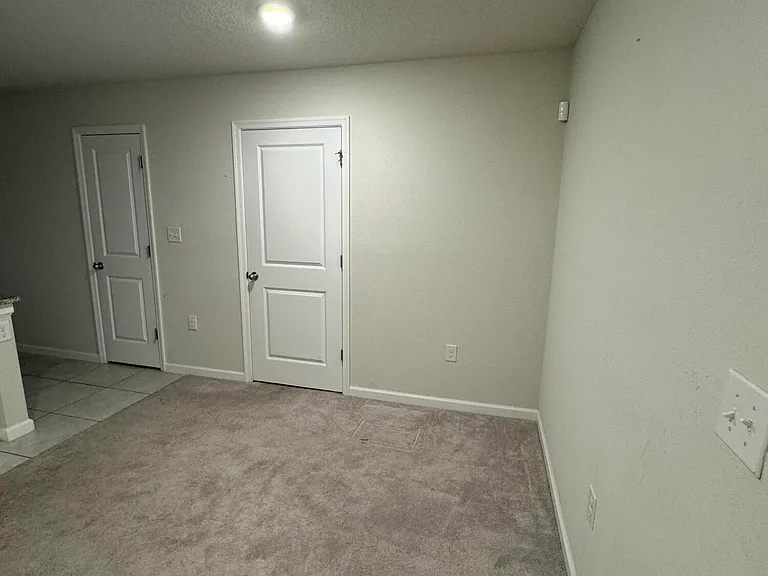 5984 Creekside Crossing Dr — Photo 5