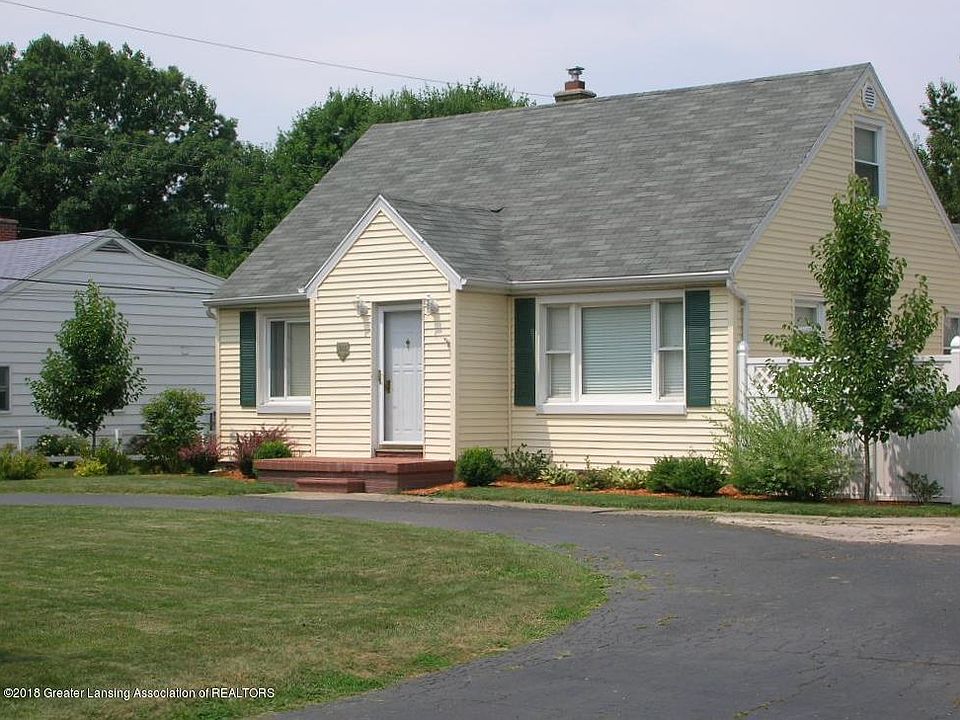 2nd image of 3712 W Willow St