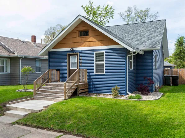 1335 Randolph St, South Bend, IN 46613