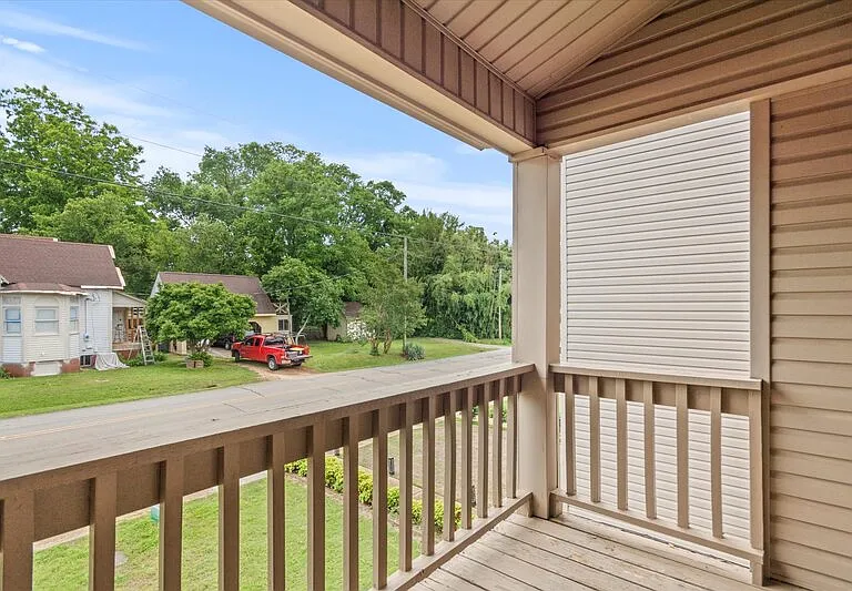 429 Russell St NE — Photo 15