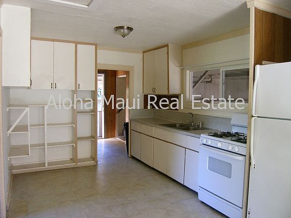 2nd image of 1940 Pakaku Pl