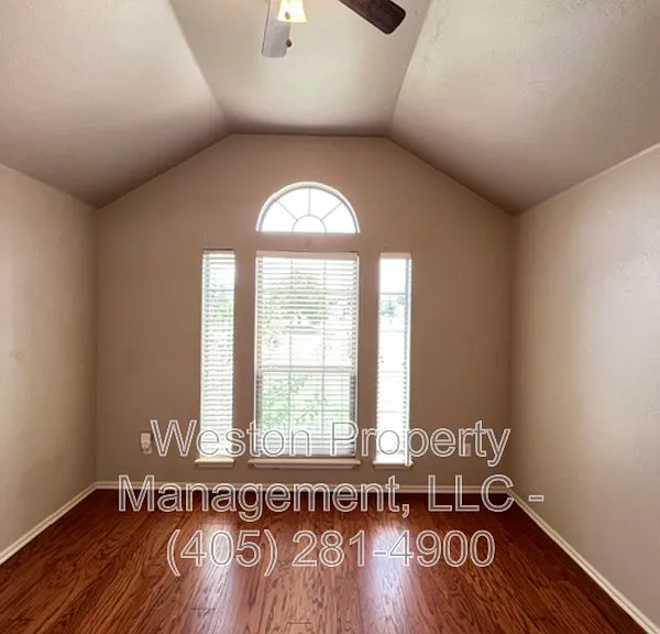 821 NW 120th Ter — Photo 26